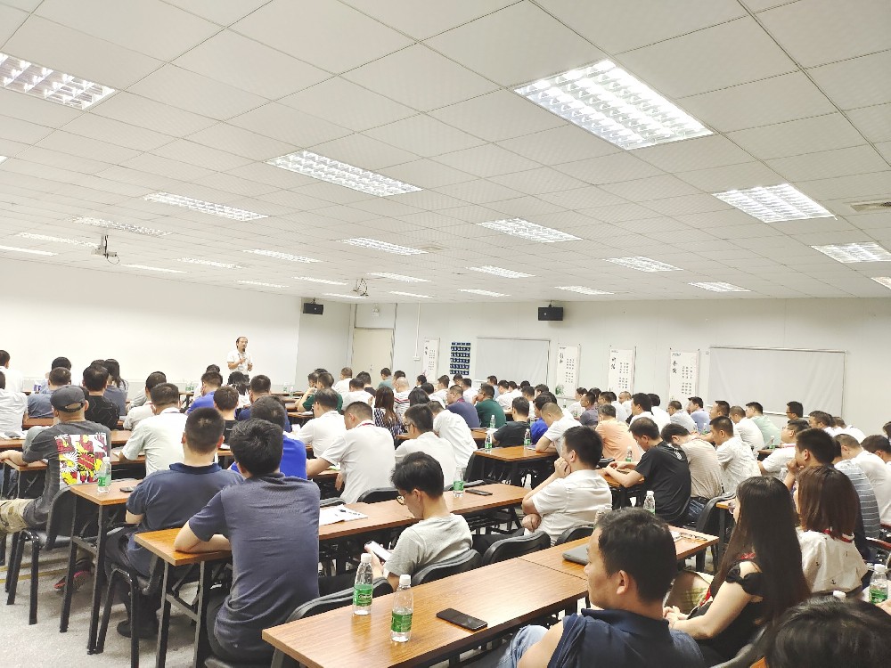 警鐘長(zhǎng)鳴，常抓不懈！沃德召開(kāi)安全生產(chǎn)專題會(huì)議